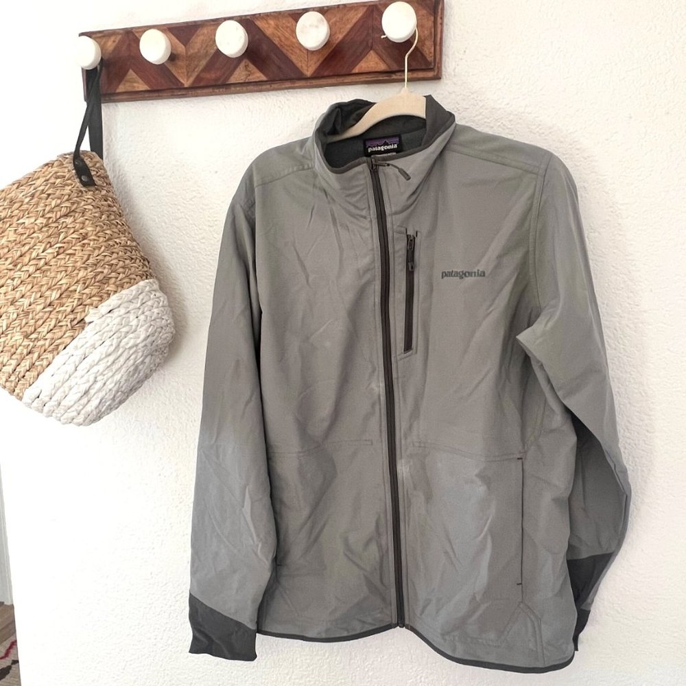 Patagonia Wind Breaker Men's Size L